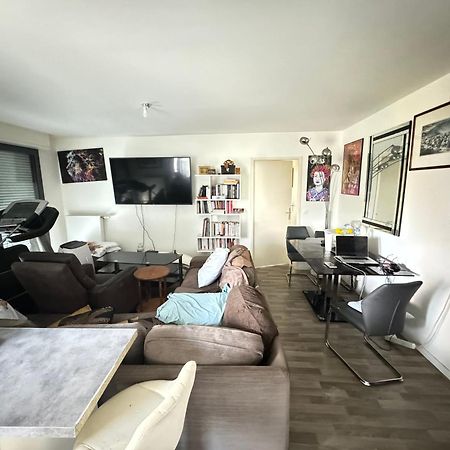 Grande Chambre 14 M2 Avec Salle De Bain Privative A Nanterre Prefecture Proche La Defense Arena Campus Sncf Et Paris Екстериор снимка