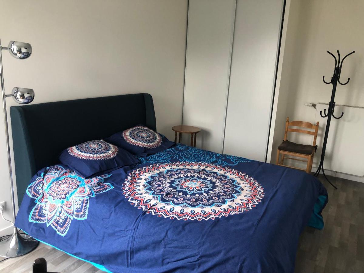 Grande Chambre 14 M2 Avec Salle De Bain Privative A Nanterre Prefecture Proche La Defense Arena Campus Sncf Et Paris Екстериор снимка