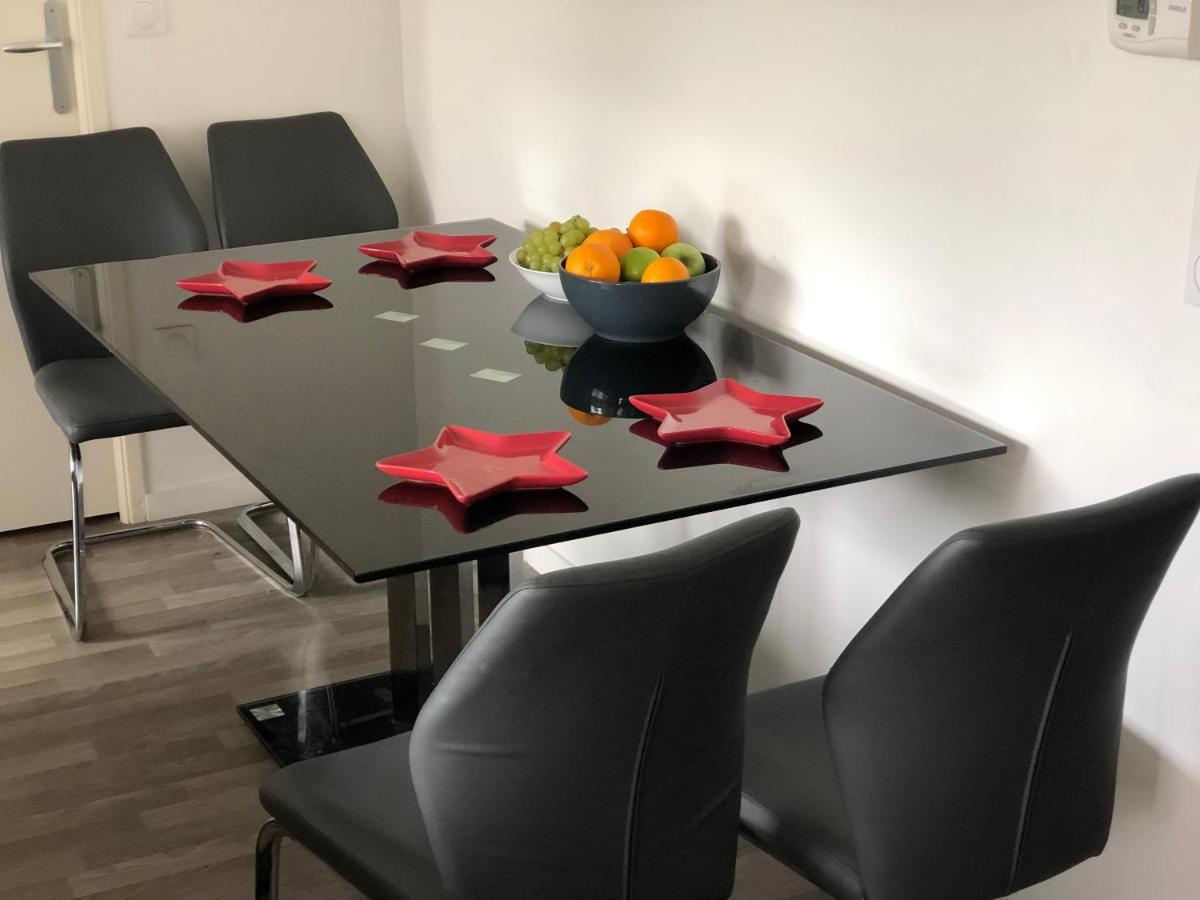 Grande Chambre 14 M2 Avec Salle De Bain Privative A Nanterre Prefecture Proche La Defense Arena Campus Sncf Et Paris Екстериор снимка