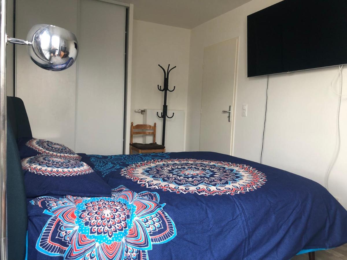 Grande Chambre 14 M2 Avec Salle De Bain Privative A Nanterre Prefecture Proche La Defense Arena Campus Sncf Et Paris Екстериор снимка