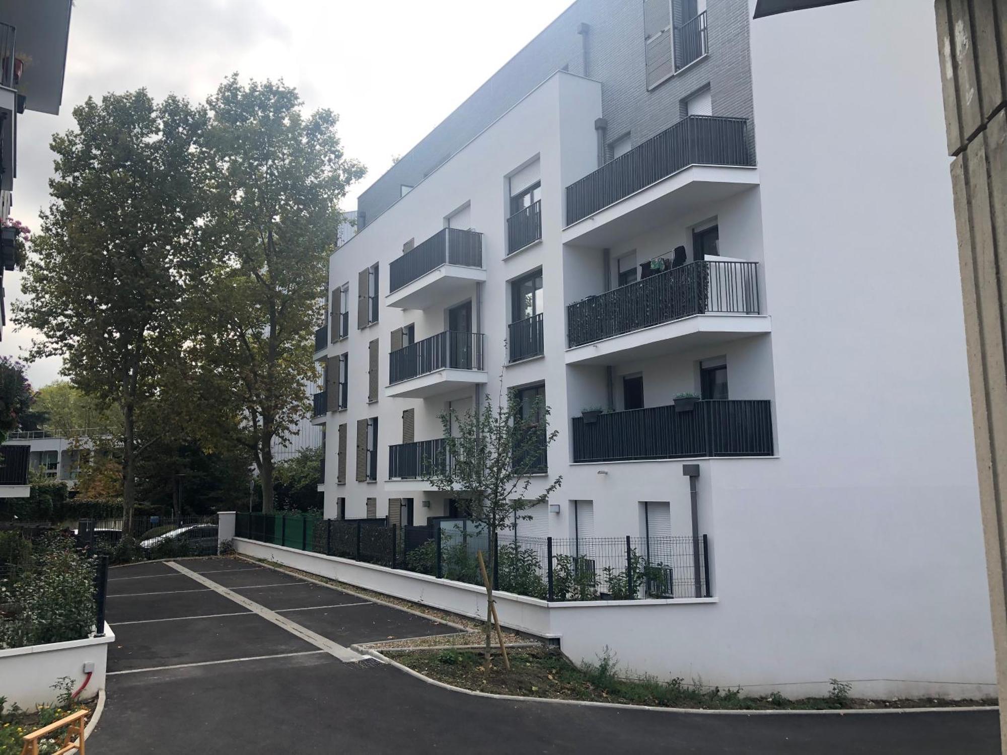 Grande Chambre 14 M2 Avec Salle De Bain Privative A Nanterre Prefecture Proche La Defense Arena Campus Sncf Et Paris Екстериор снимка